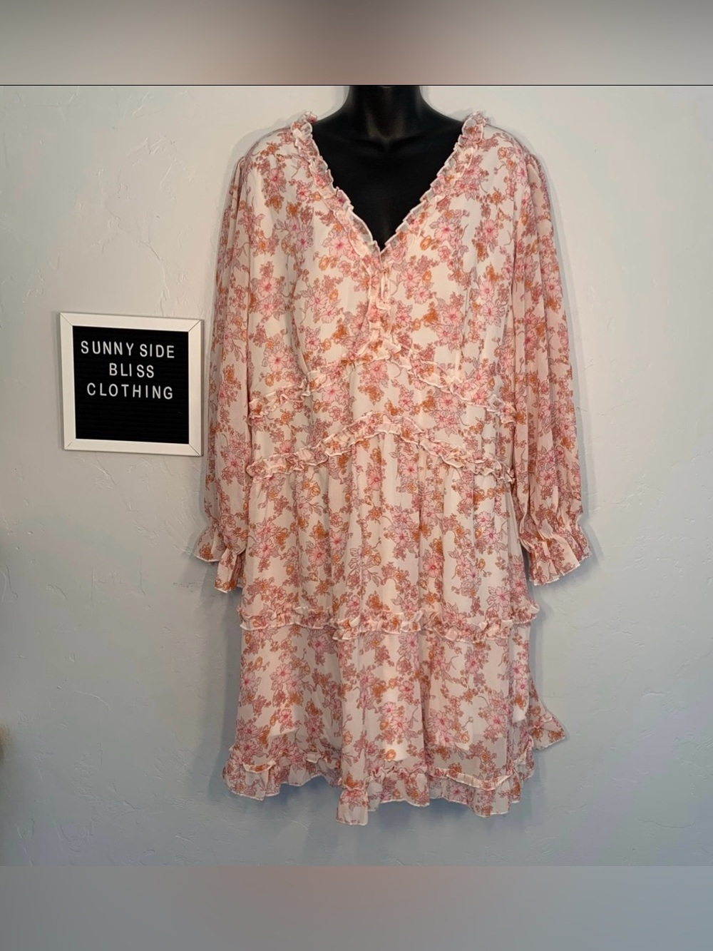 Dokotoo Pink White Floral Ruffle Deep V Neck Mini Dress Plus Size 2XL - Picture 1 of 12